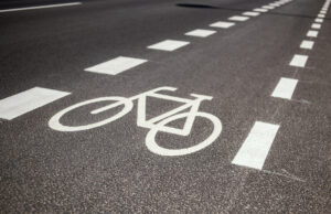 Bicyclist killed in Bakersfield