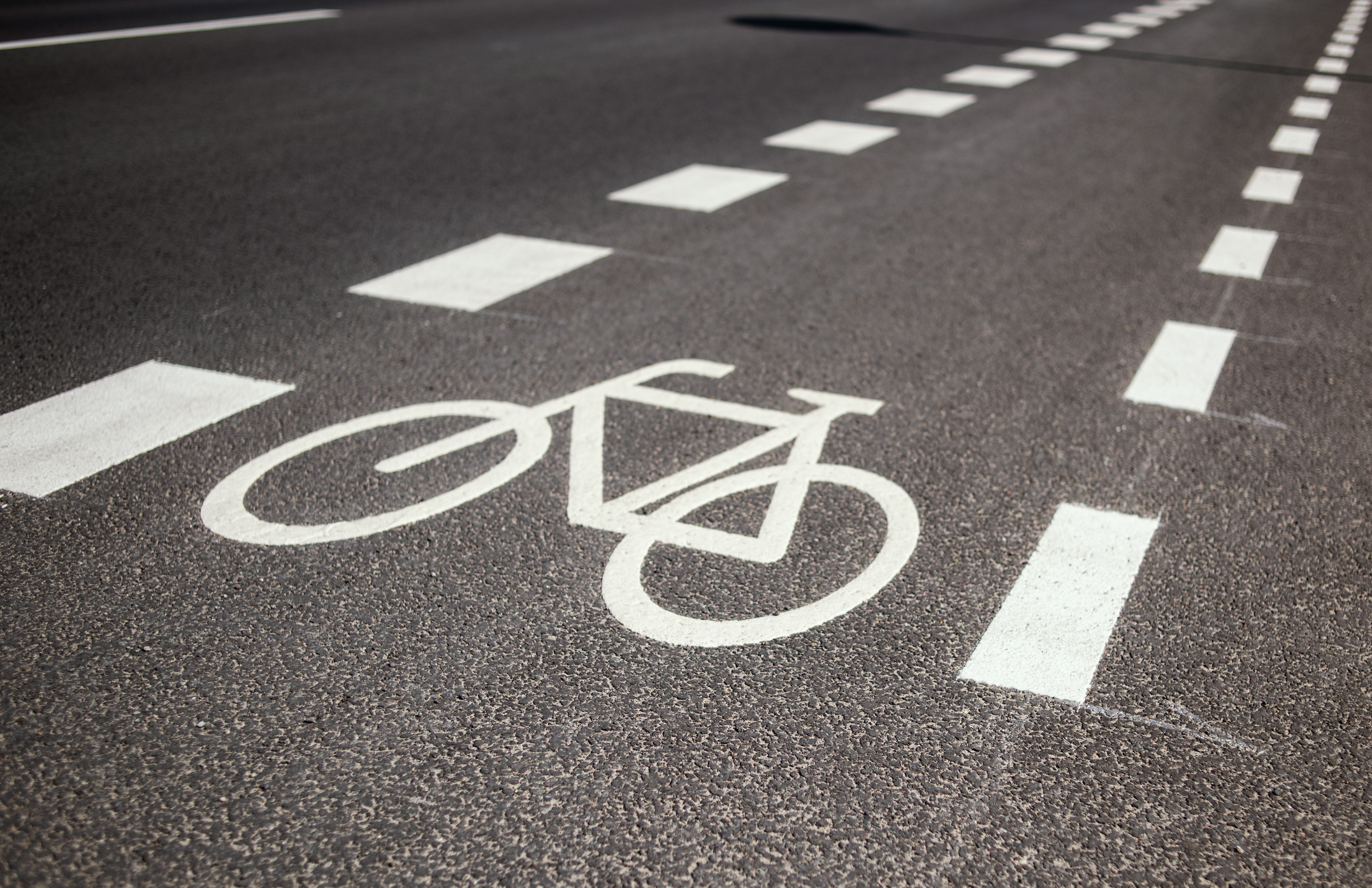 Bicyclist killed in Bakersfield